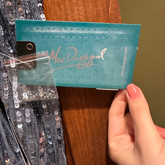 Mac Duggal Sequin Long Sleeve Sheath Gown - Picture 9 of 10